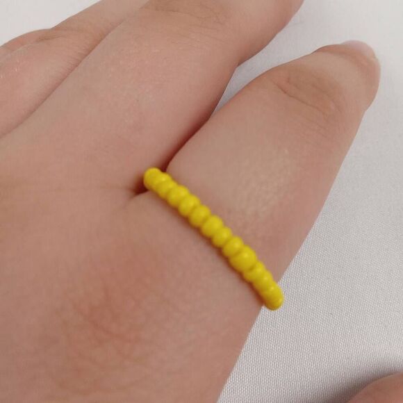 CLEARANCE Multicolor beaded rings size 7.5 - Picture 6 of 9